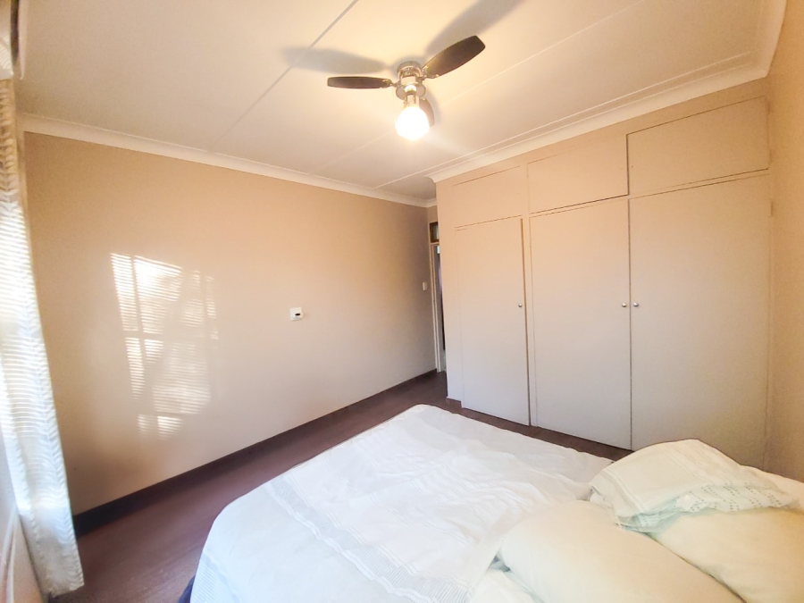 6 Bedroom Property for Sale in Baillie Park North West